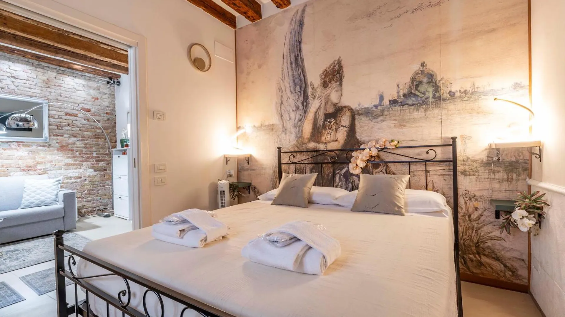 Ca' Pestrin Suite House - San Marco Square Venice Italy